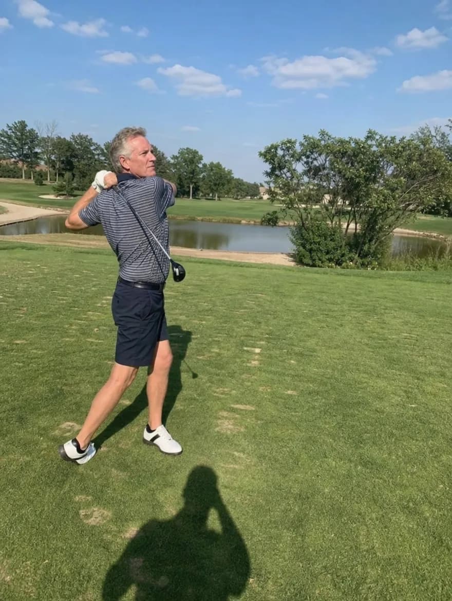 På golfbanen